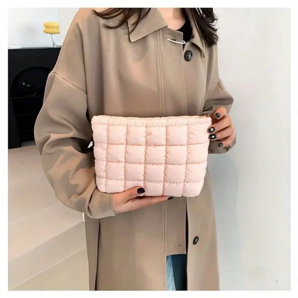 New! Pink Puffer Clutch‎ / Make-Up Bag
